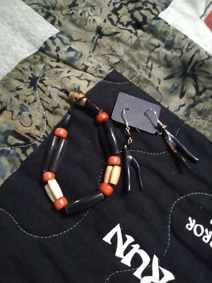 Juego de pulsera de hueso y asta Foto 1 de 3