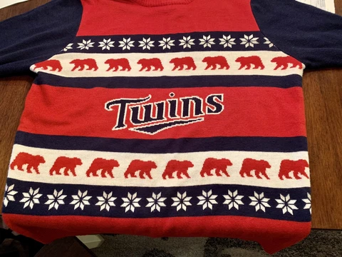 minnesota twins sweater XL Great Xmas Sweaters W Bears Cover