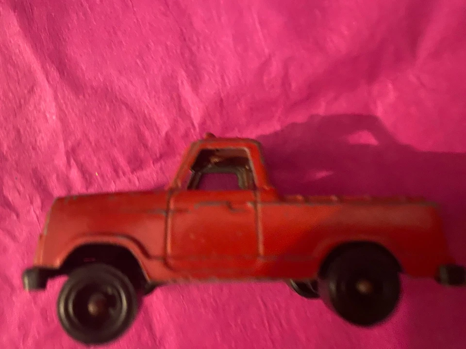 Cubierta y enganche Tonneau para camioneta pickup TootsieToy de metal fundido a presión ~ ruedas de plástico Foto 1 de 4