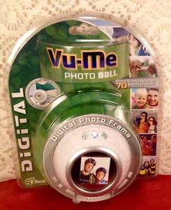 Senario VU-ME Digital Photo Ball with Golf Theme Holds Up To 70 Photos - Picture 1 of 2