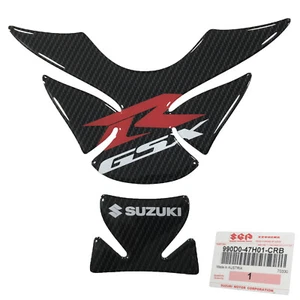 PROTEZIONE ADESIVO SERBATOIO CARBONEO 3D ORIGINALE SUZUKI GSXR GSX R 1000 2013 - Imagen 1 de 1