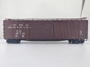 *READ HO Scale Union Pacific Auto Mobile Box Car UP 150764 Model Railroad Train  - Picture 1 of 13
