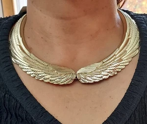 Metall Haven by Kendall & Kylie goldfarbene Flügel Halskette schöner Designer - Bild 1 von 17