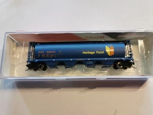 Spur N Intermountain 65104 Cylindrical Covered Hopper Alberta Heritage Fund - Bild 1 von 3
