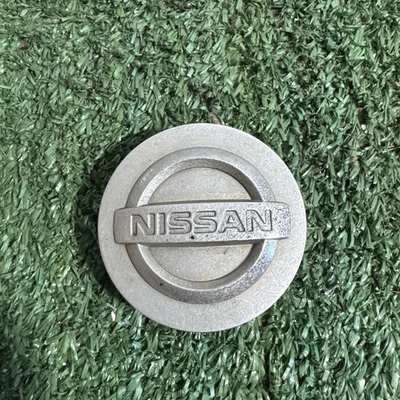Tapacubos central para llanta de rueda tapacubos antipolvo Nissan 350z 370z Altima Máxima Sentra OEM Foto 1 de 4