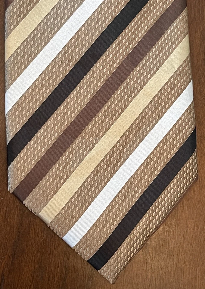 Corbata de cuello Stafford Essentials hecha a mano 100 % poliéster para hombre hecha en China Foto 1 de 4