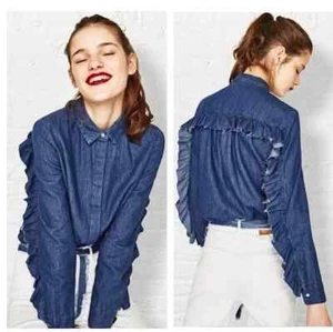 Zara Trafaluc Women's Denim Ruffle Back Long Sleeve Casual Blouse Shirt ~ Medium - Picture 1 of 9