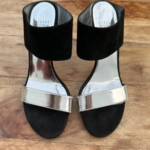 Sandalias de tacón alto STUART WEITZMAN Slide negras de gamuza y plateadas talla 8 de diseñador - Imagen 1 de 11