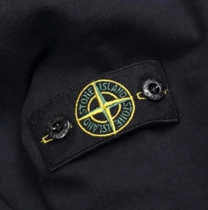1 Pezzo Badge Patch StOnE ISlaNd 2 Bottoni Pulsanti Di Ricambio Nuovo - Zdjęcie 1 z 7
