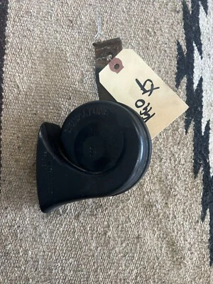 Jeep Cherokee XJ  1984-1990 Horn OEM - Image 1 of 2