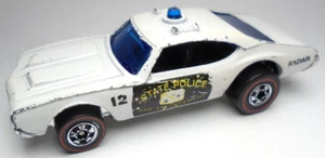 1976 HOT WHEELS REDLINE #12 POLICE CRUISER OLDS 442 WHITE 1:64 DIECAST 3" CAR - Picture 1 of 6