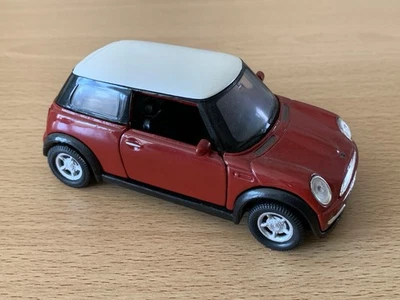 🌟 Welly 1:43 Scale Red/White/Black Mini Cooper British Diecast Toy Model 🌟 - Image 1 of 4