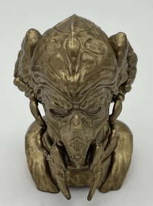 Star Wars Galaxy's Edge Dok Ondars Mystery Treasures Box Plo Koon Jedi Gold Bust - Picture 1 of 3