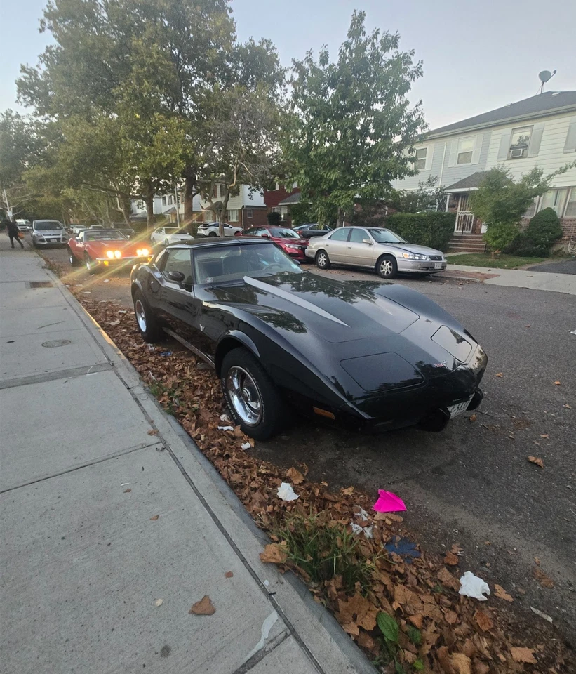 1977 Chevrolet Corvette  - Image 1 of 4