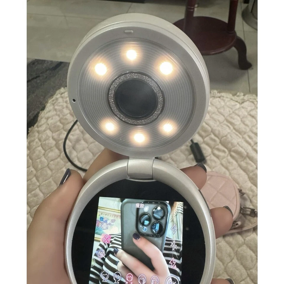 Casio EXILIM TR-M10 Digital Camera Bluetooth transmission CMOS Sensor Wi-Fi - Image 1 of 4