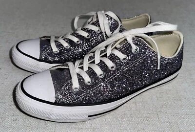 Sapato Feminino Tamanho 8.5 Converse Chuck Taylor All Star Prata Glitter OX Top Baixo  - Imagem 1 de 4