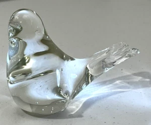 Paperweight Bird Beautiful Design Clear Glass  - Blown Glass Design - No Label - Picture 1 of 13
