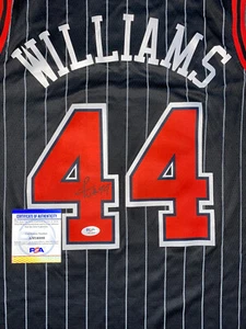 Camiseta deportiva firmada por Patrick William autografiada de los Chicago Bulls con certificado de autenticidad PSA AM16809 - Imagen 1 de 4