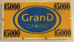 GRAND CASINO $5,000 NOTCHED PLAQUE CASINO CHIP COMBINED SHIPPING - Imagen 1 de 2