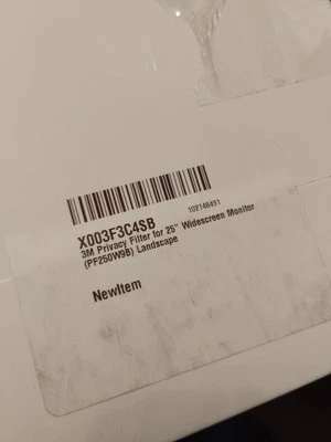 3M Privacy Filter for 25" Widescreen Monitor (PF250W9B) Landscape - Image 1 of 3