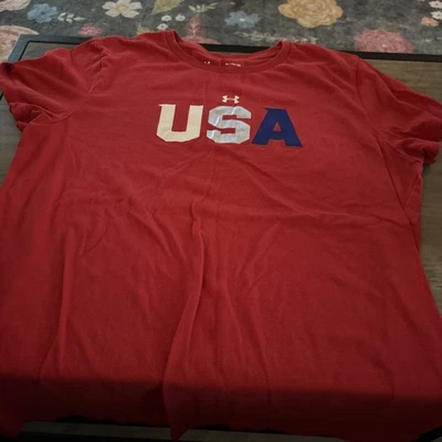 Under Armour Mujer Camisa XL Manga Corta EE. UU. Camiseta Roja Usada en Excelente Condición Foto 1 de 4