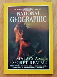 National Geographic agosto 1997; Islas Barrera; Coral; Malasia; Thalay Sagar - Imagen 1 de 21