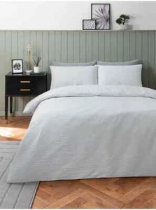 White Crinkle Duvet Set Super King Cover And Pillowcase Bedding Set Brand New - Picture 1 of 5