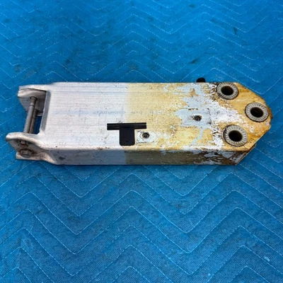 Extensión de riel del marco del conductor delantero derecho BMW 650i xDrive 2012-2015 OEM 1300CH0823 Foto 1 de 4