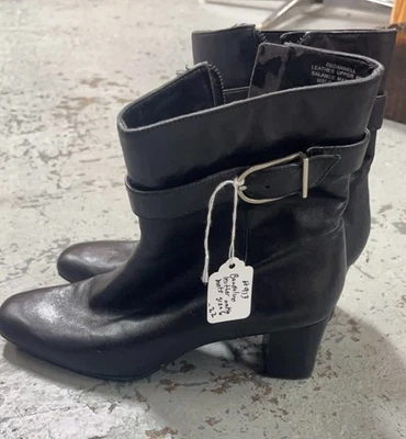 Botín Bandolino Dannell Cuero Bloque Tacón Lateral Cremallera Hebilla Negro Talla 6 Foto 1 de 3