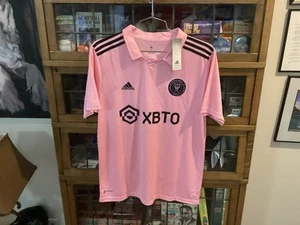 Neu mit Etikett 2022/23 Lionel Messi #10 Inter Miami pink Heim Fußball Trikot Gr. XL - cool - Bild 1 von 14