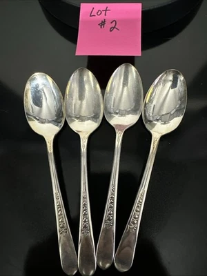 Conjunto WM Rogers 4 Colheres de Porção PRISCILLA LADY ANN Talheres Prato de Prata Lote Antigo 2 - Imagem 1 de 4