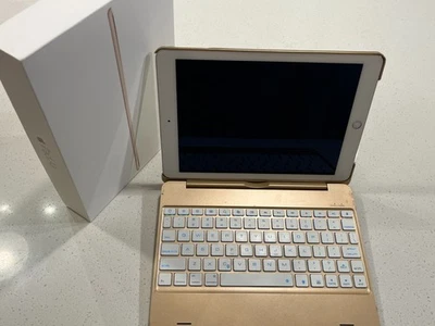 iPad Air 2 Dorado 64gb Caja Original con Teclado Bluetooth Estuche con Teclas Retroiluminadas Foto 1 de 4