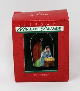 1988 Hallmark Keepsake Miniature Ornament Holy Family Nativity Jesus Mary Joseph - Bild 1 von 3