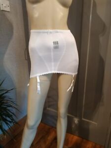 OPEN CROTCH PULL ON SUSPENDER GIRDLE. 25/26 WAIST. 36/38 HIP. WHITE FIRM CONTROL