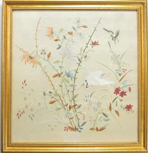 Gerahmte antike chinesische Seidenstickerei von Kranich Schmetterling Blumen - Bild 1 von 24