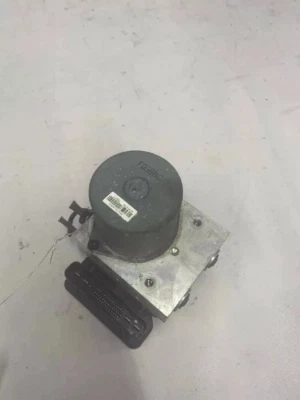 Conjunto de módulo de bomba de freno antibloqueo ABS 2010 Kia Forte OEM Foto 1 de 3