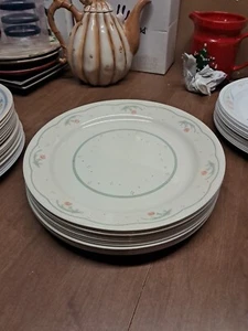 12 Corelle  “Calico Rose” 10.25” Dinner Plates~ Rimmed Euc+ Bin 178 - Picture 1 of 14