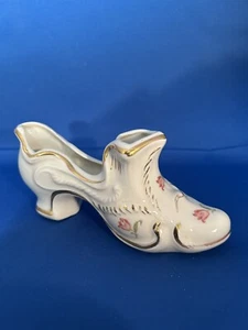 Statuina fioriera scarpe porcellana 7" - Foto 1 di 5