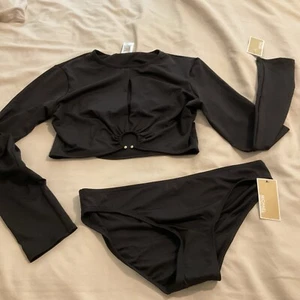 MICHAEL KORS MANGA LARGA 2 PIEZAS TRAJE DE BAÑO CROP TOP NEGRO TALLA XL NUEVO CON ETIQUETAS - Imagen 1 de 14