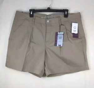 New Gloria Vanderbilt Khaki Pleated Short Sz. 16W High-Rise Relaxed Leg MSRP $50 - Picture 1 of 11