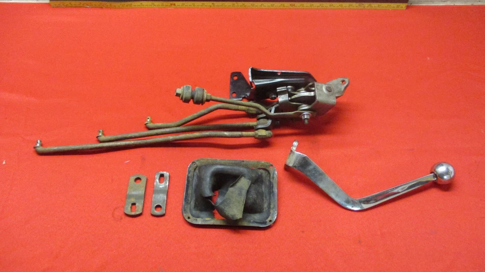 1968 1969 CHEVROLET IMPALA AND CAPRICE SHIFTER 4 SPEED FOR MUNCIE WITH CONSOLE - Image 1 of 4