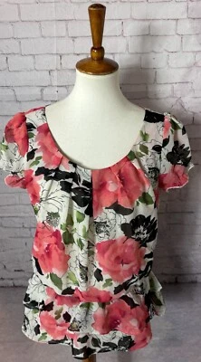 Sunny Leigh Short Sleeve Floral Sheer scoop neck blouse women’s size small - Image 1 of 4