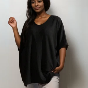 ROCKTHOSECURVES WOMENS BLACK CRINKLED OVERSIZED TOP - Picture 1 of 7