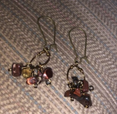 Pendientes envoltura de alambre hechos a mano ARTESANO rojo jaspe chip racimo aro de bronce JMes Foto 1 de 4