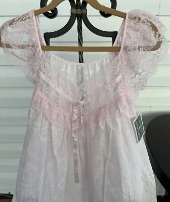 Gillian O’Malley Vestido de Noche 54” Largo Rosa Claro y Blanco Hoja Pequeño Foto 1 de 3