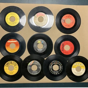 Lot of 10 1950s-1970s 45rpm Records See Pics For Condition & Variety - Foto 1 di 21