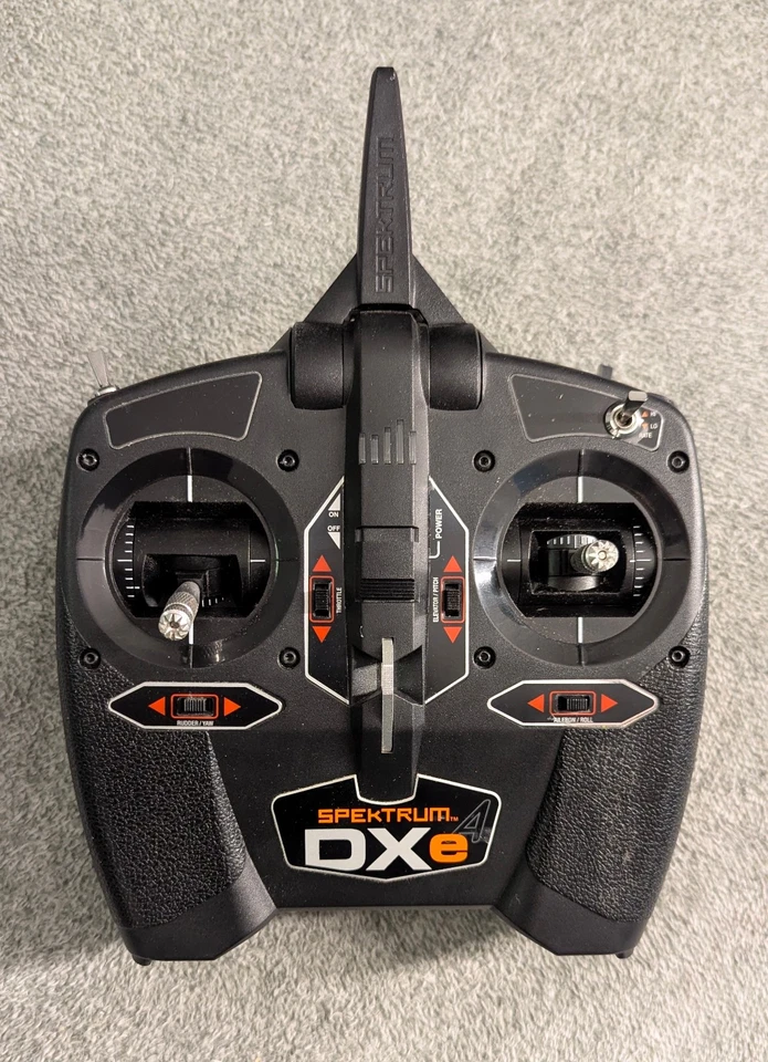 Spektrum DX6e 6-Kanal Fernsteuerung 2,4 Ghz (SPMR6655EU) - Bild 1 von 1