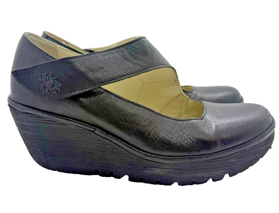 Zapatos de salón Fly London Yasi Mary Jane para mujer talla 38 EE. UU. 7,5/8 negro plataforma de tacón de cuña Foto 1 de 4