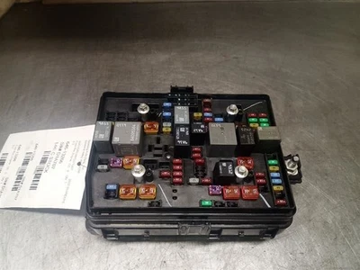 Caja de fusibles motor desde 2023 Chevrolet Silverado 1500 10148245 Foto 1 de 4
