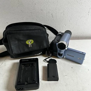 Panasonic PV-GS9 Blue 800X Digital Zoom 20X Optical Zoom Portable Camcorder - Picture 1 of 16